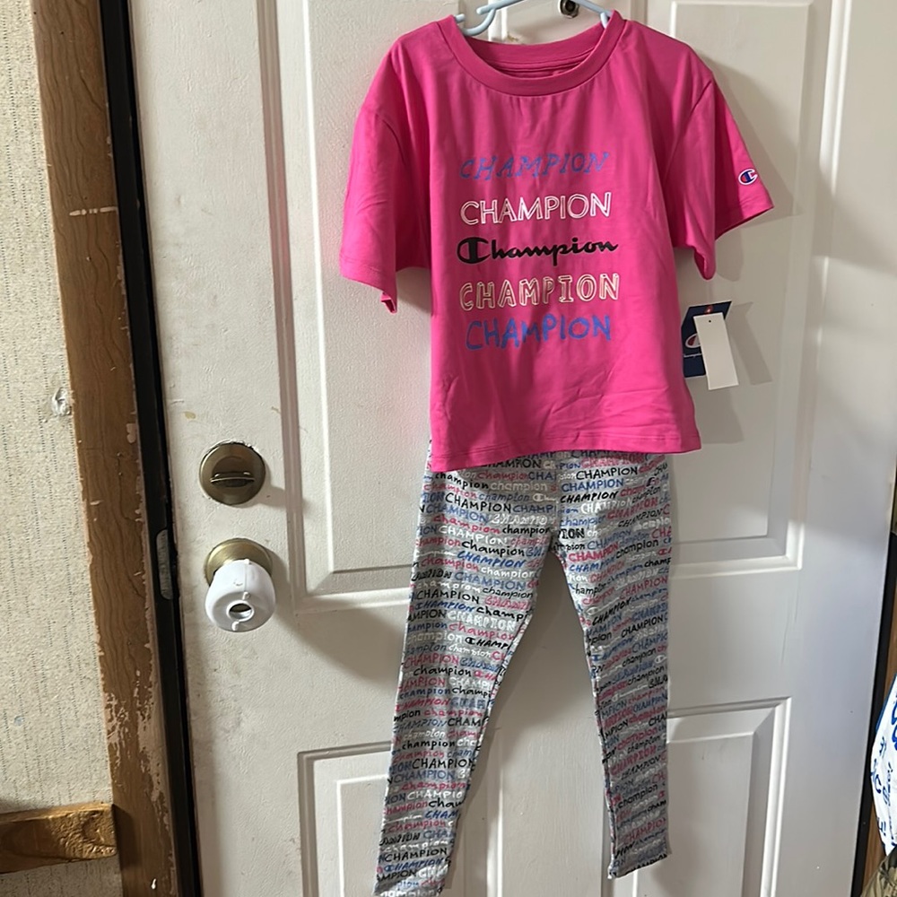 CHAMPION KIDS TWO PIECE OUTFIT: TEE/LEGGINGS: PINK/GRAY: NWT: SIZE 6